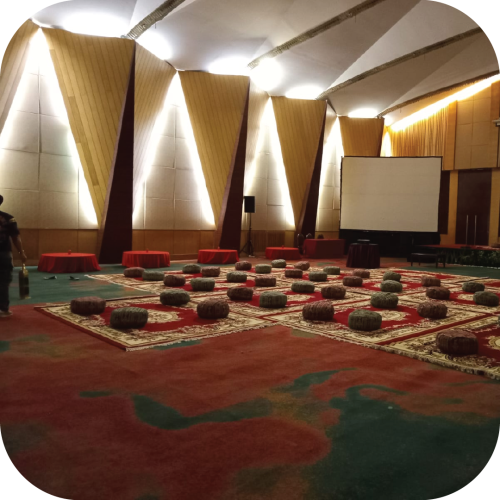 sewa bantal lesehan bulat berkualitas dan termurah bagus multi event