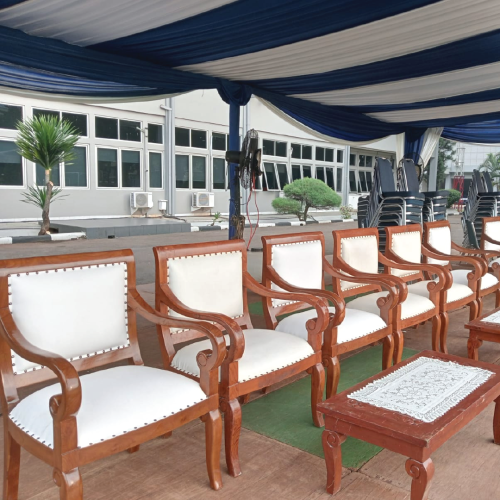 sewa kursi vip kayu jokowi jakarta berkualitas dan terpercaya bagus multi event